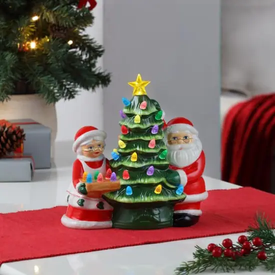 9.25" Santa & Mrs. Claus Nostalgic Tree {3}