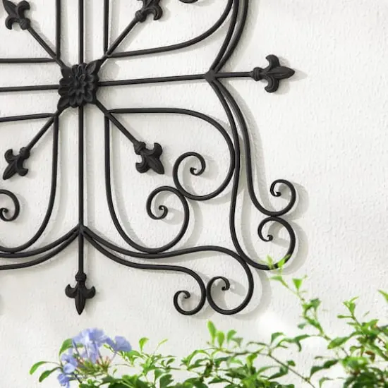 Glitzhome® 23.5" Traditional Iron Scroll Garden Wall Décor {7}