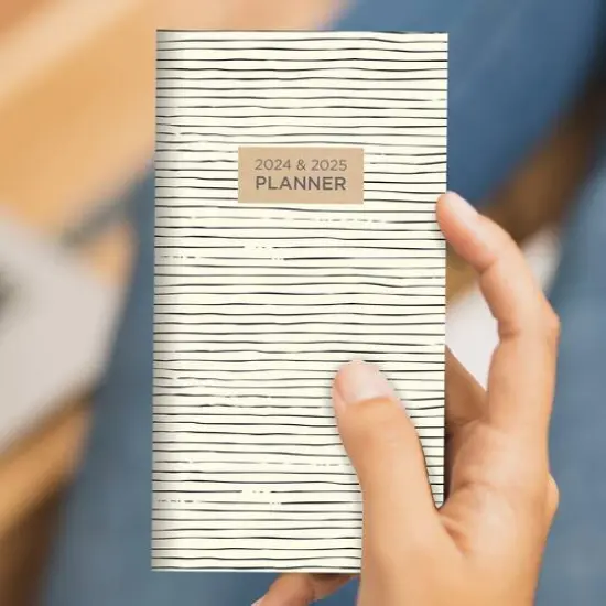 2024-2025 Sketchy Lines Monthly Pocket Planner {6}