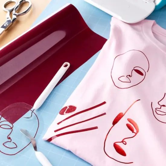 Siser&reg; EasyWeed&reg; Heat Transfer Vinyl, 36" Burgandy {3}