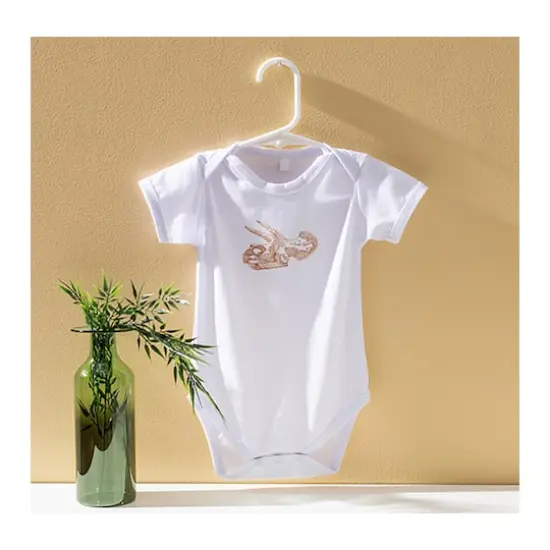 Cricut&reg; Blank Baby Bodysuit {3}