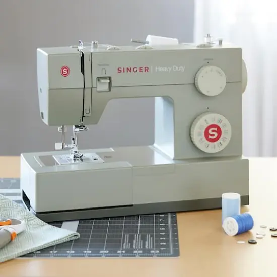 SINGER&reg; HD4452 Heavy Duty Sewing Machine {18}