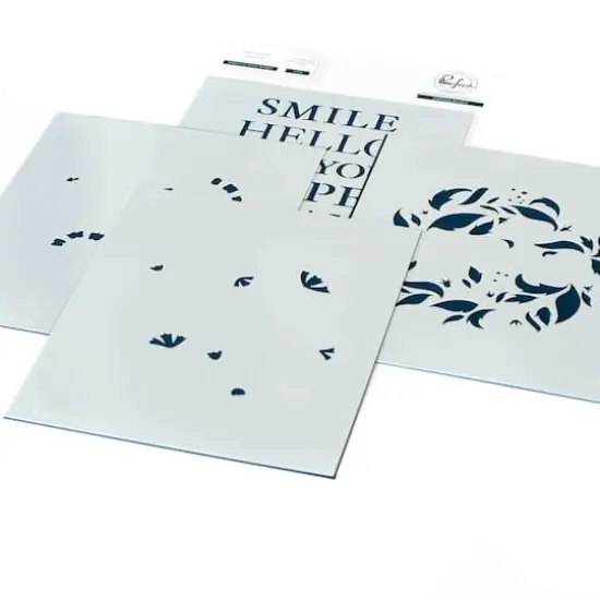 Pinkfresh Studio Reason To Smile Wreath Layering Stencils Set {1}