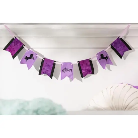 Cricut&reg; Smart Iron-On&trade; Glitter Heat-Transfer Vinyl Black {3}