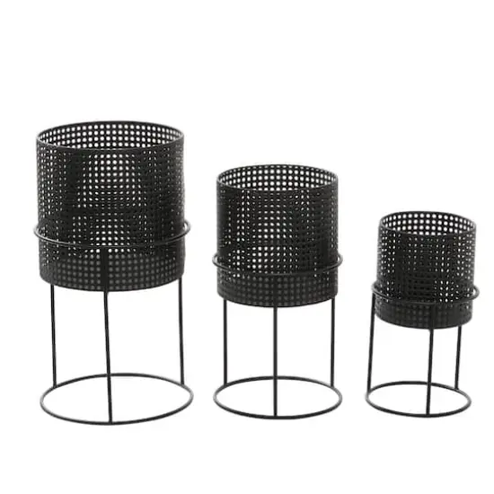 CosmoLiving by Cosmopolitan Black Metal Chic Planter Set {3}