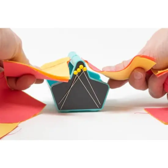 Dritz&reg; Thread Cutter Caddy {5}