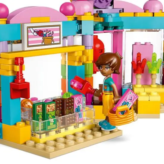 LEGO&reg; Friends Heartlake City Candy Store Pretend-Play Set, Role-Play Toy 42649 {6}