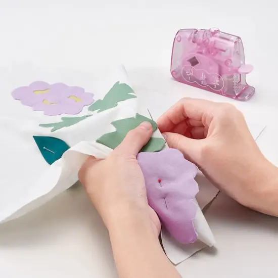 Clover "Quick" Desk Needle Threader {7}