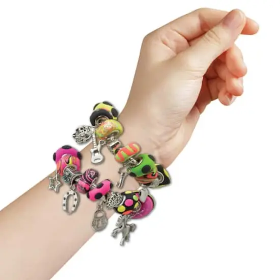 Amav Toys Fashion Time Cool Charm Bracelets Activity Kit {3}