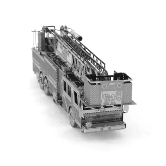Metal Earth&reg; Fire Engine 3D Metal Model Kit {4}