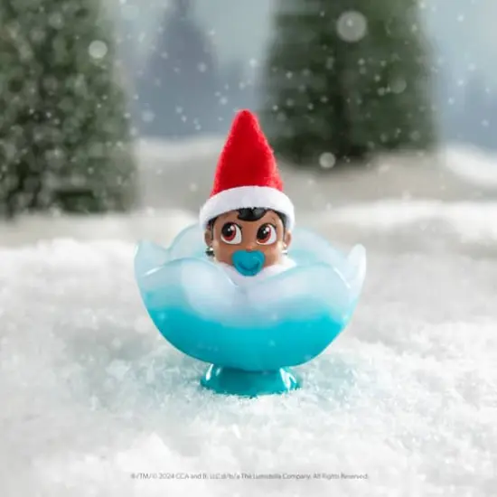 The Elf on the Shelf&reg; Frost Pips&trade; Mini Blooms Brown Eyed Girl Elf Baby {4}