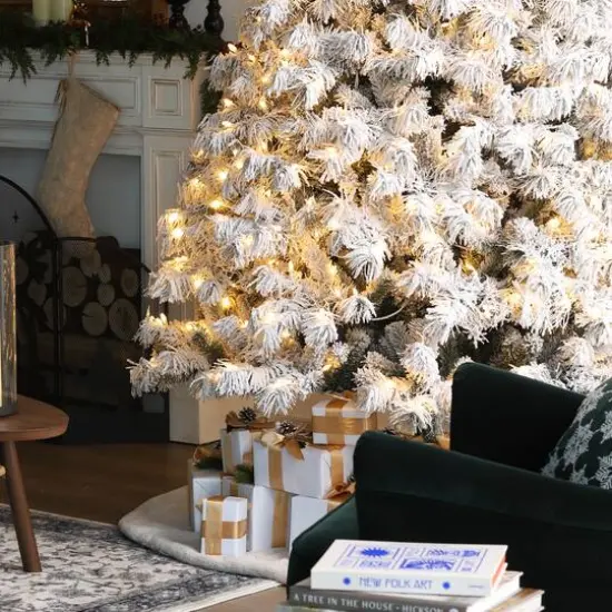 Glitzhome&reg; 9ft Pre-Lit Flocked Full Spruce Artificial Christmas Tree, Warm White LED Lights {6}