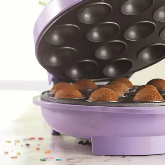 Brentwood Nonstick Cake Pop Maker {5}