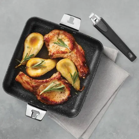 The Rock&reg; by Starfrit&reg; 9" Fry Pan & Square Dish with T-Lock Detachable Handle {10}
