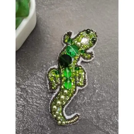 Crystal Art Beadwork Kit For Creating Broоch Lizard {6}