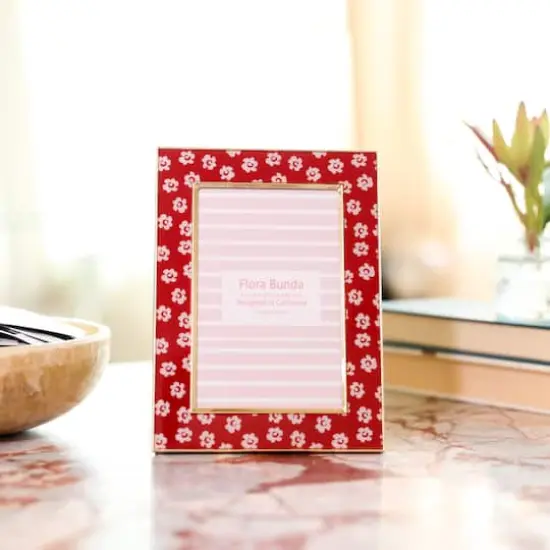 Flora Bunda 4" x 6" Red Floral Aluminum Picture Frame {3}