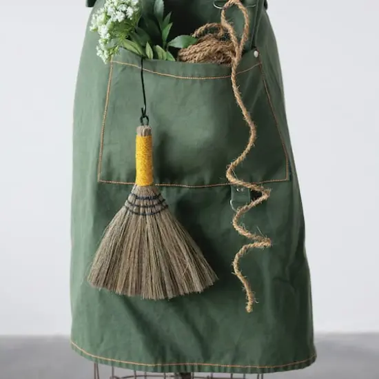 Hello Honey&reg; Green Cross Back Apron with Pockets & Rivets {4}