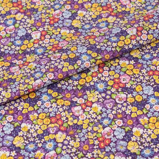SINGER Multi Pansy Floral Cotton Fabric {3}