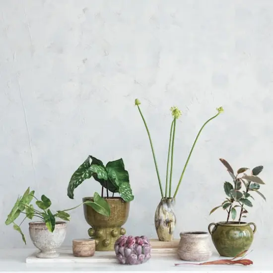 Hello Honey&reg; 5.75" Gold Round Volcano Terra Cotta Planter {5}