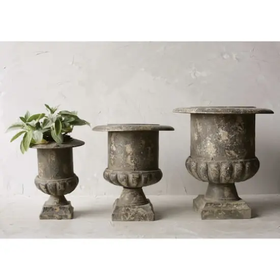 Hello Honey&reg; Distressed Black Metal Planters Set {3}