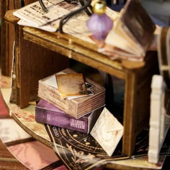 Wizardi Magic House Miniature Dollhouse Roombox Kit {8}