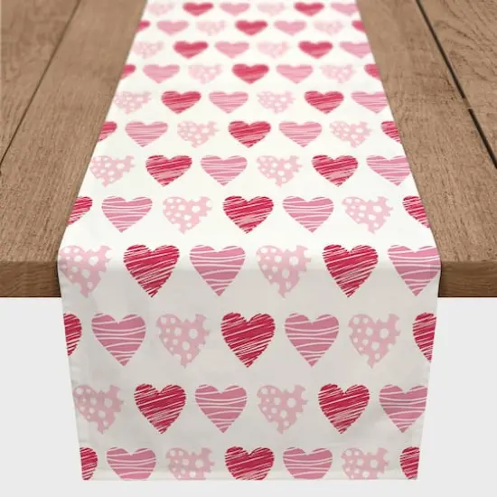 72" Poly Twill Tri Hearts Table Runner {3}