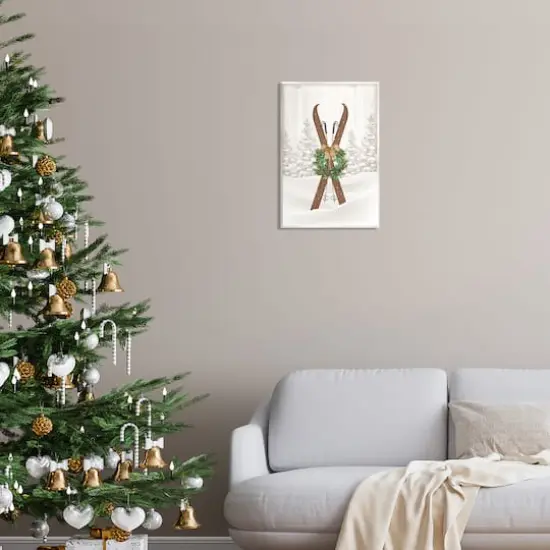 Stupell Industries Winter Skis Holiday Wreath Wall Plaque Art {3}