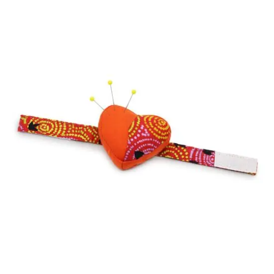 Dritz&reg; Adjustable Heart Wrist Pin Cushion, 3ct. {10}