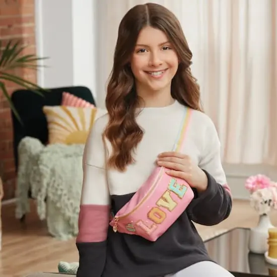 Make It Real&trade; Fashion Bum Bag with Patches Kit {3}