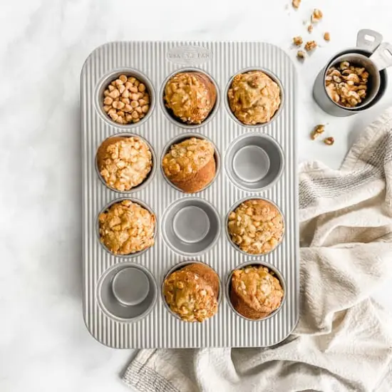 USA Pan&reg; 12-Cup Muffin Pan {4}