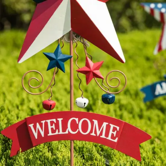 Glitzhome&reg; 42" Patriotic America Star Yard Stake Set {6}