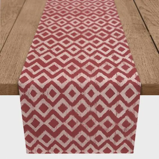 Distressed Diamonds Indoor/Outdoor Table Runner Red {3}