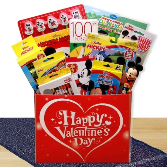 Disney&reg; Mickey & Friends Valentine's Gift Box {1}