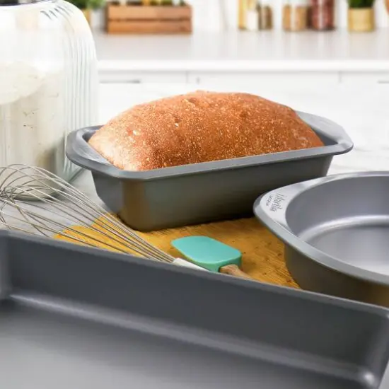 Martha Stewart 3 Piece Assorted Nonstick Steel Bakeware Set {8}