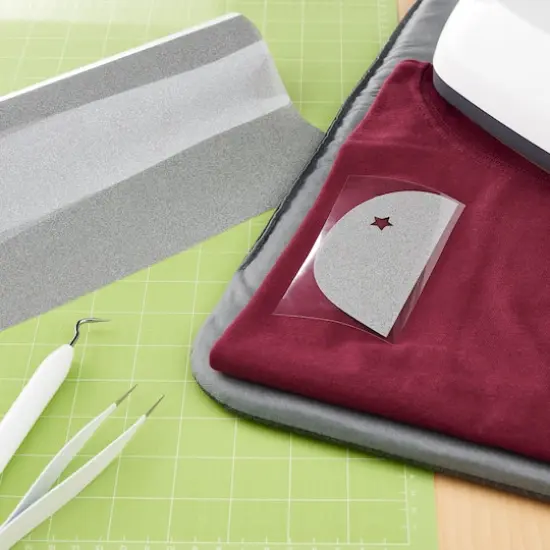 Siser&reg; Holographic Heat Transfer Vinyl Moonlight Pearl {4}