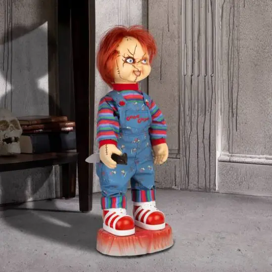 2ft. Life-Size Animated Chucky {4}