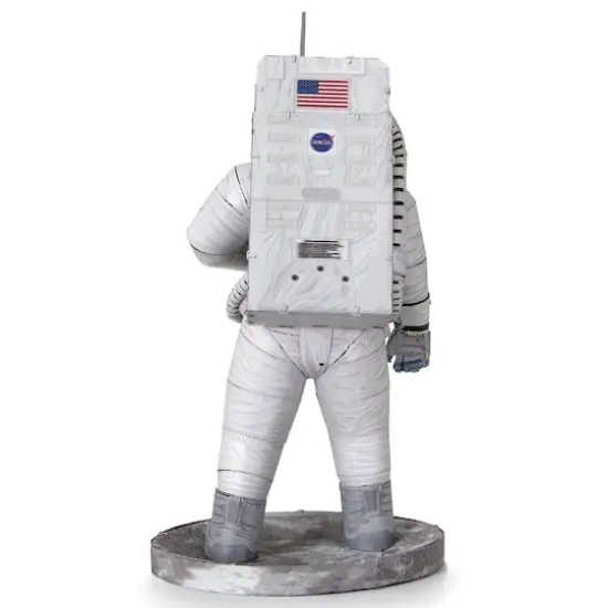 Metal Earth&reg; Premium Series Apollo 11 Astronaut Steel Model Kit {4}