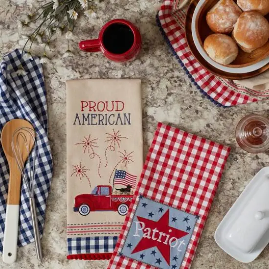 DII&reg; Americana Embellished Dishtowel Set {3}