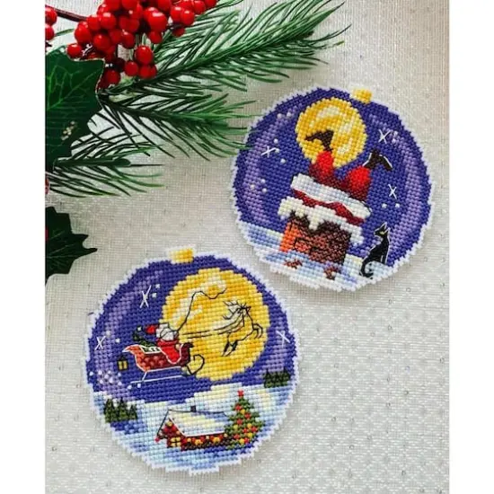 Mp Studia Santa Plastic Canvas Counted Cross Stitch Kit {5}