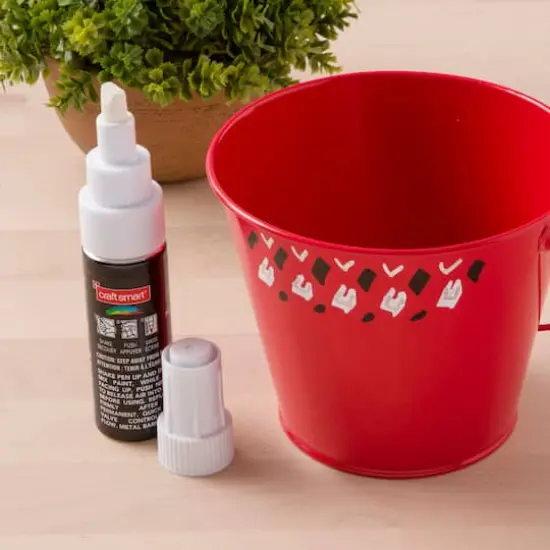 Premium Jumbo Paint Pen by Craft Smart&reg; White {5}