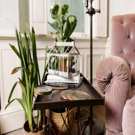 Hello Honey&reg; 20" Metal Rectangle Accent Table {9}