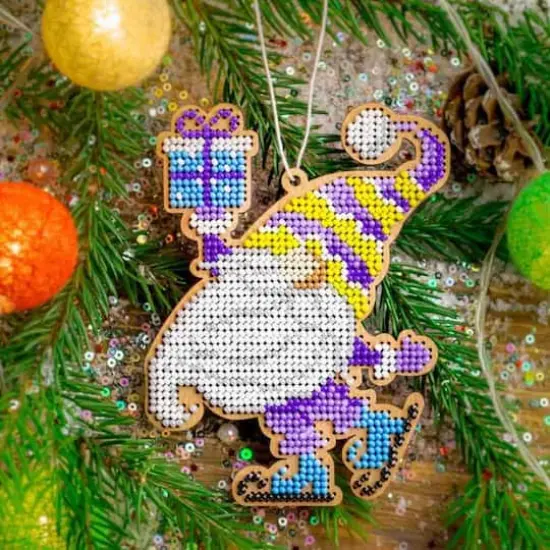 Wonderland Crafts Gnome with Present Bead Embroidery on Wood Kit {3}