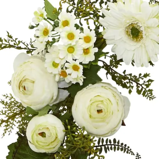 24&rdquo; Mixed Cream Daisies & Ranunculus Wreath {3}