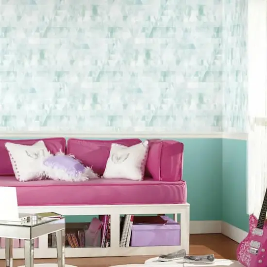 RoomMates Prismatic Geo Peel & Stick Wallpaper Green {4}