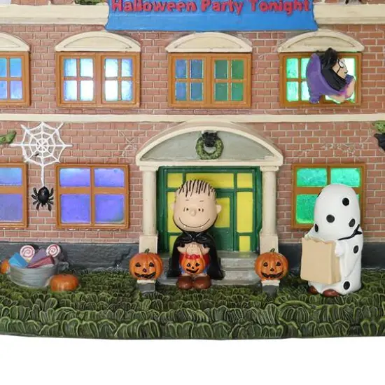Peanuts&reg; Halloween Village, 10ct. {7}