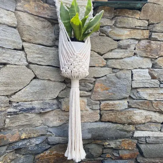 Flora Bunda 33" Macram&eacute; Plant Hanger {4}
