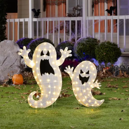 Glitzhome&reg; Set of 2 Lighted Halloween 2.5D Ghosts Family Outdoor Decor {4}