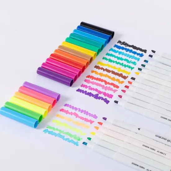 Craft Express Fabric 18 Colors Marker Set {4}
