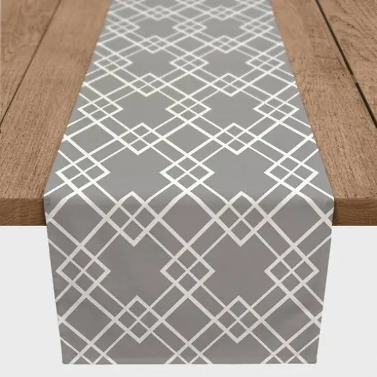 Diamond Lines Indoor/Outdoor Table Runner Gray {3}