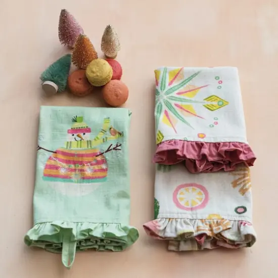 Hello Honey&reg; Winter Cotton Printed Ruffled Tea Towel Set {3}